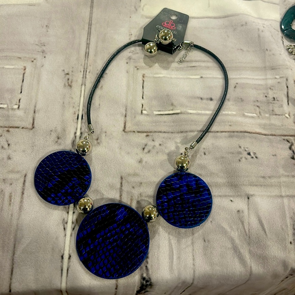 I am liquidating my accessories business and offering DEEP DISCOUNTS!!!